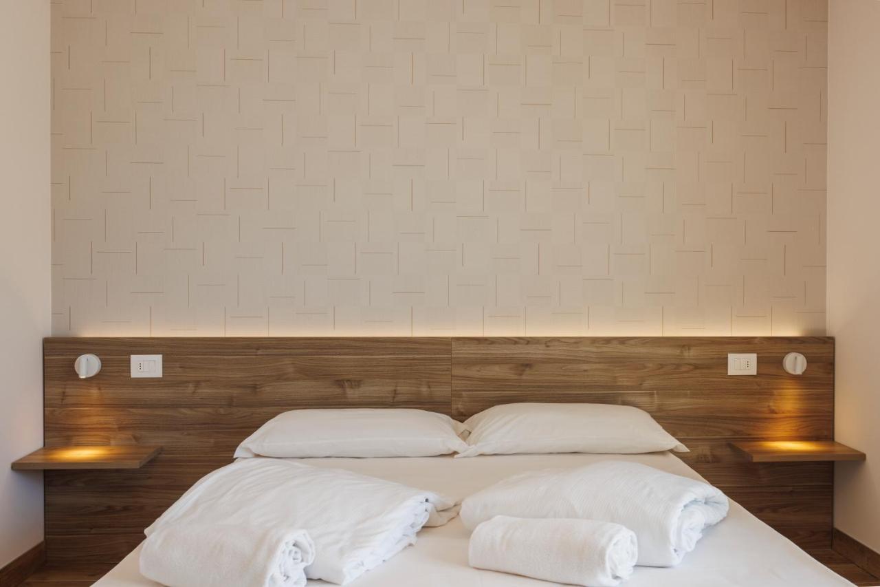 Lake Side Suites Ρίβα ντελ Γκάρντα Εξωτερικό φωτογραφία