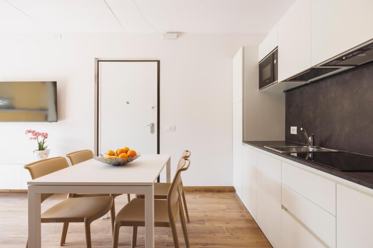 Lake Side Suites Ρίβα ντελ Γκάρντα Εξωτερικό φωτογραφία