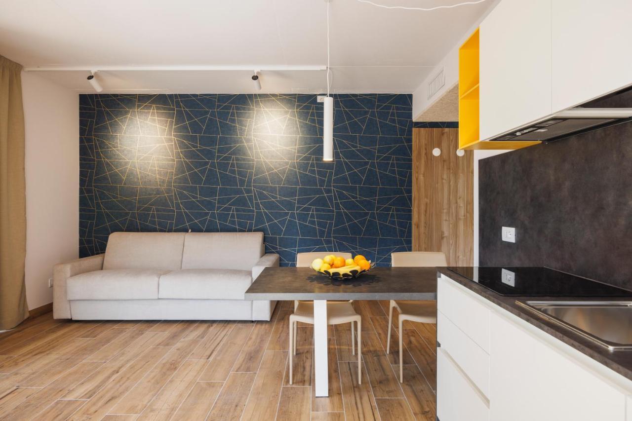 Lake Side Suites Ρίβα ντελ Γκάρντα Εξωτερικό φωτογραφία