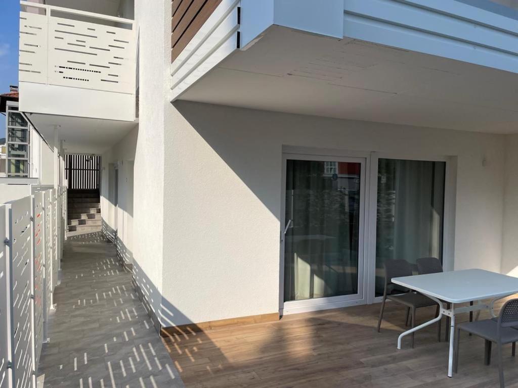 Lake Side Suites Ρίβα ντελ Γκάρντα Εξωτερικό φωτογραφία