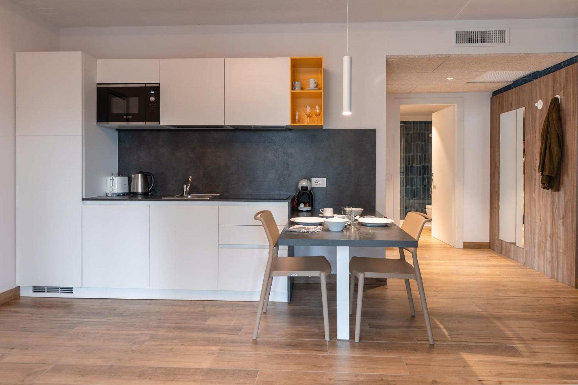 Lake Side Suites Ρίβα ντελ Γκάρντα Εξωτερικό φωτογραφία
